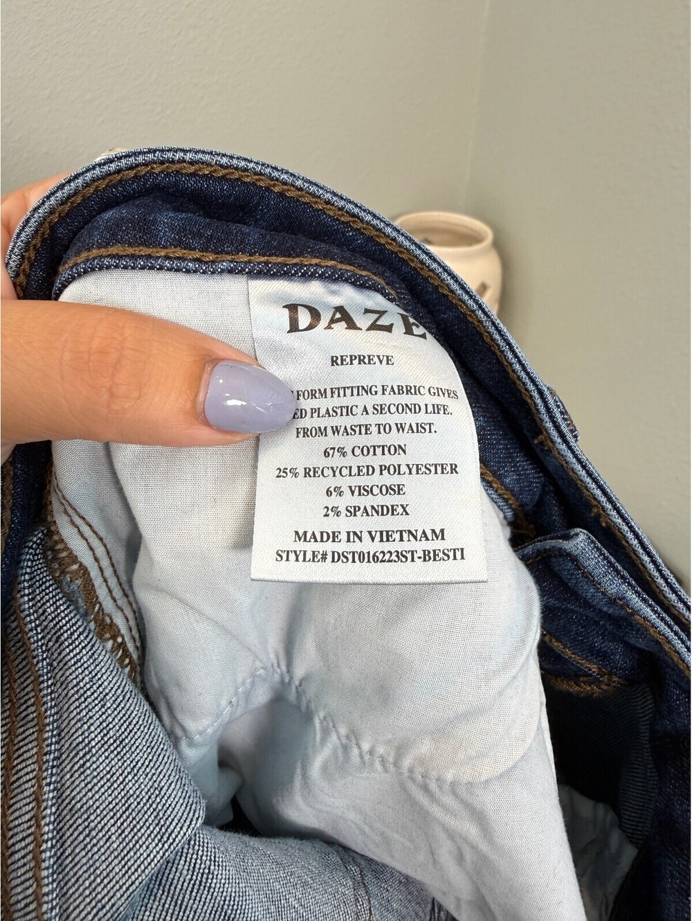 Daze Denim Straight Leg Denim Jeans - Women's 29 NWOT - Picture 5 of 5
